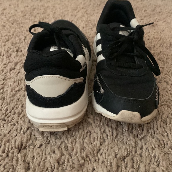 Adidas size 7.5 - Picture 3 of 3